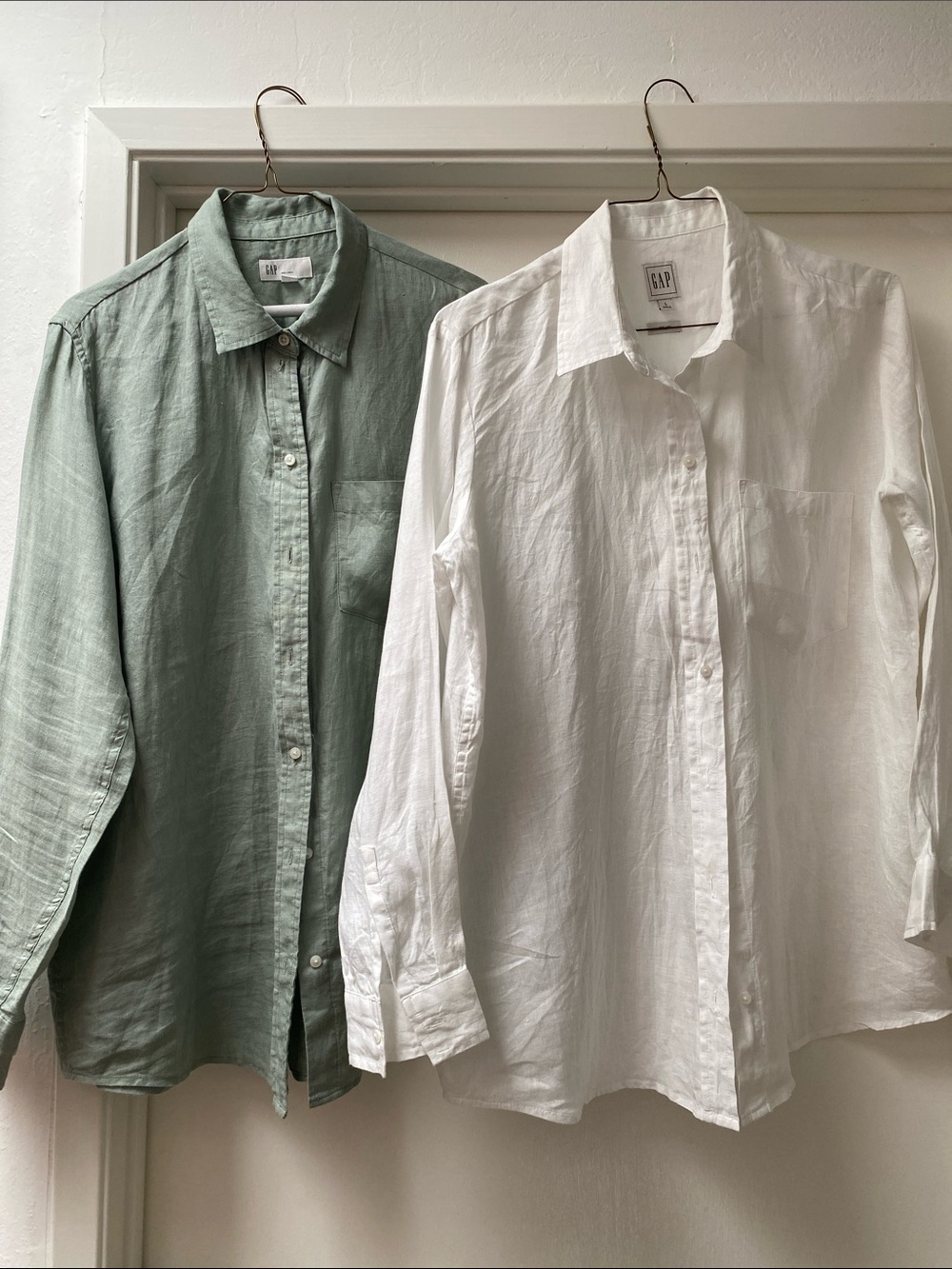 GAP Women's Linen-Blend Button-Up Tunic - Sage Green and White